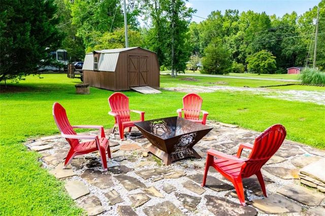 401 W Jonesville Road W, Bowdon, GA 30108