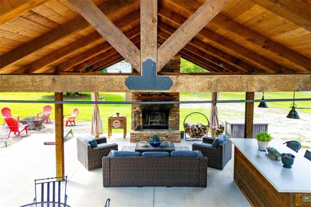 401 W Jonesville Road W, Bowdon, GA 30108