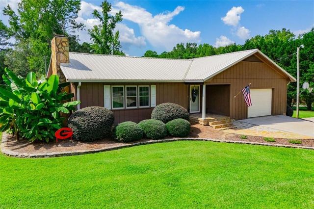 401 W Jonesville Road W, Bowdon, GA 30108