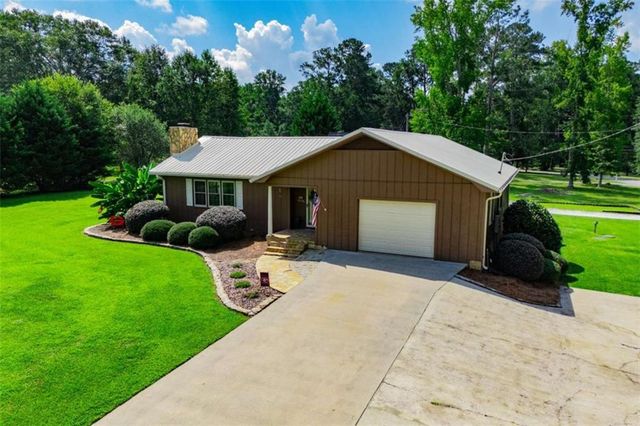 401 W Jonesville Road W, Bowdon, GA 30108
