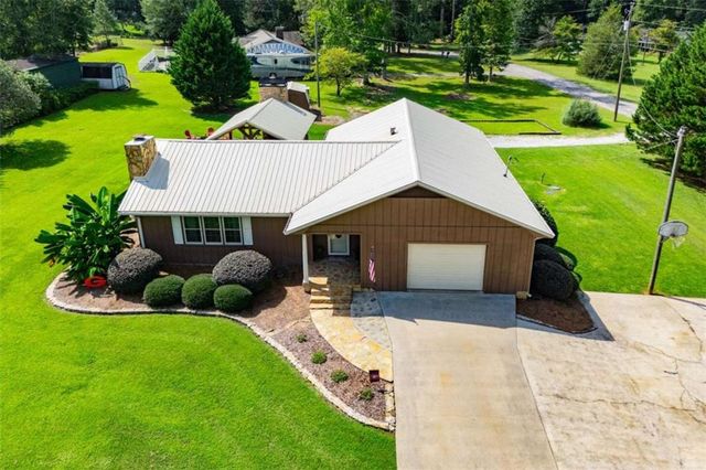 401 W Jonesville Road W, Bowdon, GA 30108