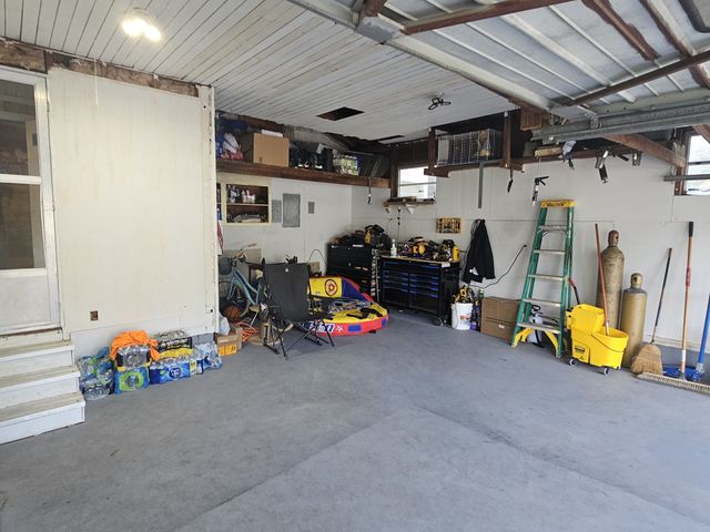 715 Marbury Rd, Tullahoma, TN 37388