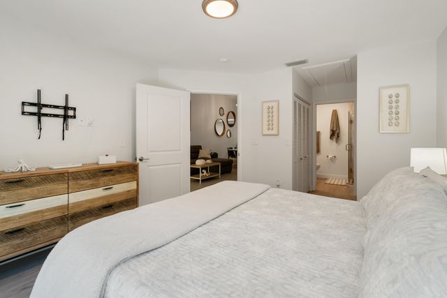 9871 Leeward Avenue, Key Largo, FL 33037