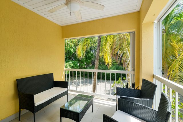 9871 Leeward Avenue, Key Largo, FL 33037