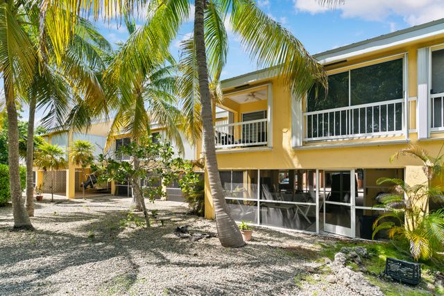 9871 Leeward Avenue, Key Largo, FL 33037