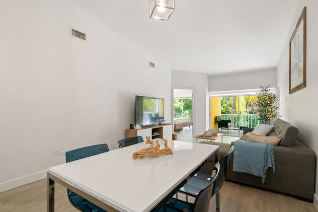 9871 Leeward Avenue, Key Largo, FL 33037