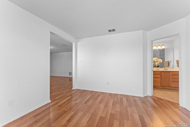 1326 Big Lk, San Antonio, TX 78245