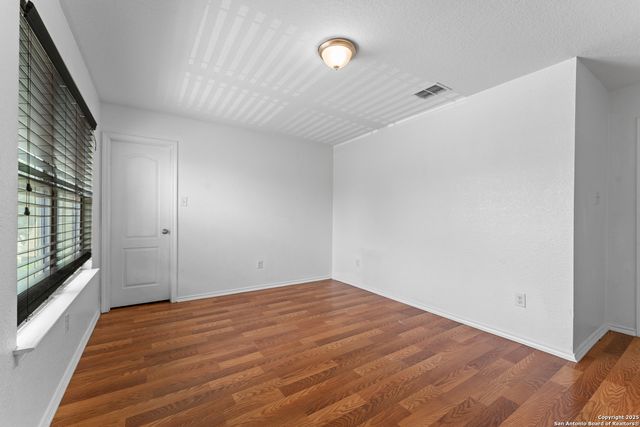 1326 Big Lk, San Antonio, TX 78245