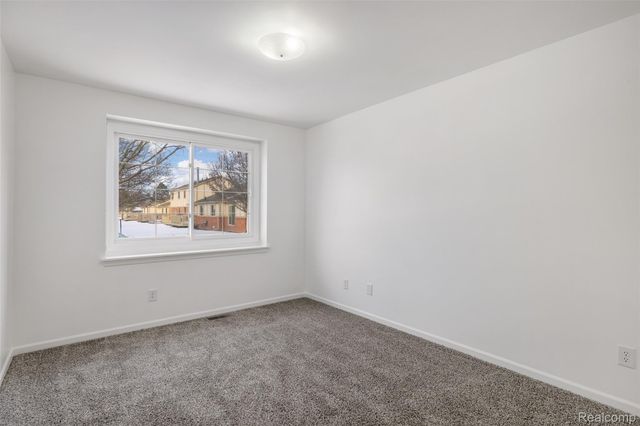 41816 Greenwood Lane, Clinton Charter Township, MI 48038