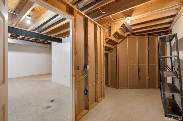 41816 Greenwood Lane, Clinton Charter Township, MI 48038