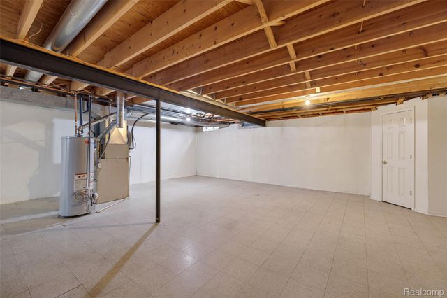 41816 Greenwood Lane, Clinton Charter Township, MI 48038