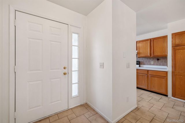 41816 Greenwood Lane, Clinton Charter Township, MI 48038