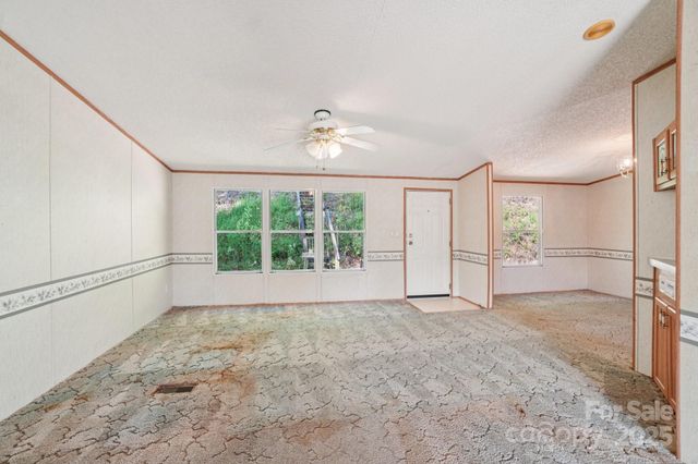 17 St Bernard Lane, Candler, NC 28715
