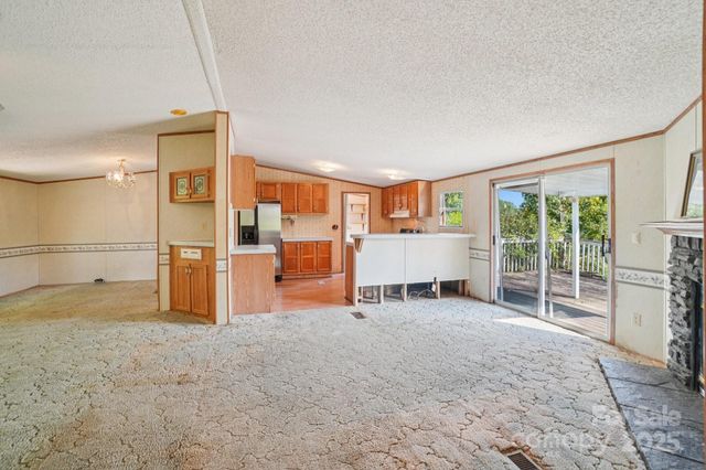 17 St Bernard Lane, Candler, NC 28715