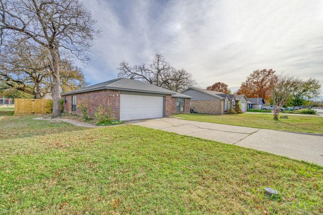 1308 Hardwood Lane, College Station, TX 77840