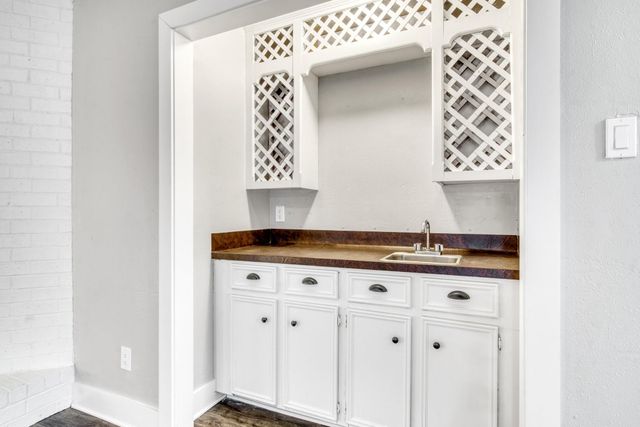 1308 Hardwood Lane, College Station, TX 77840