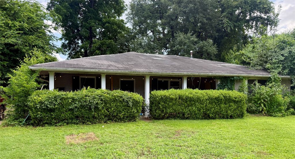 3703 Madison Park Boulevard, Shreveport, LA 71104