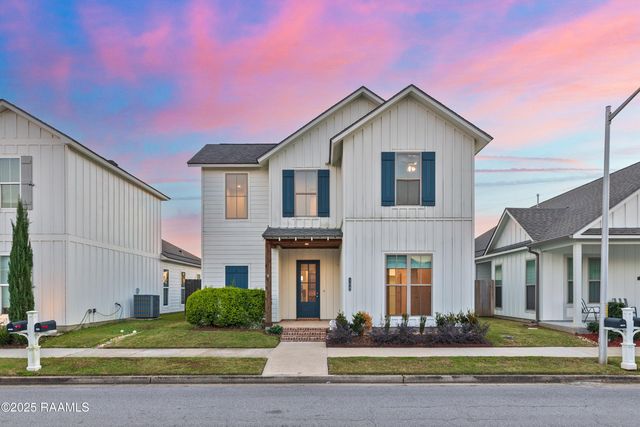 108 Harvey Cay Lane, Youngsville, LA 70592