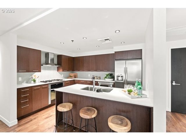 1310 Nw NAITO Pkwy 307A, Portland, OR 97209