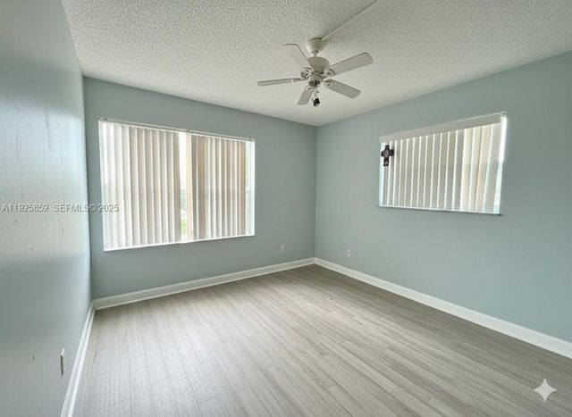 8091 NW 12th St A, Margate, FL 33063