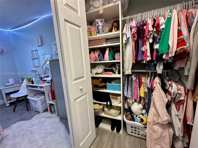 8091 NW 12th St A, Margate, FL 33063