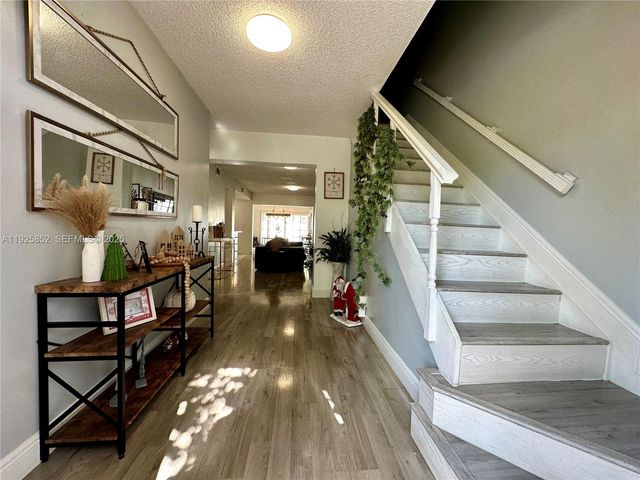 8091 NW 12th St A, Margate, FL 33063