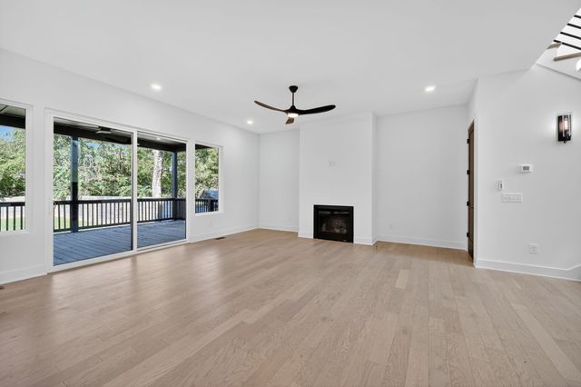 515 31st Ave, N, Nashville, TN 37209