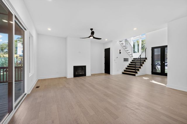 515 31st Ave, N, Nashville, TN 37209