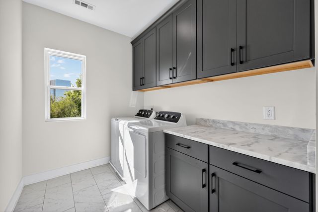 515 31st Ave, N, Nashville, TN 37209