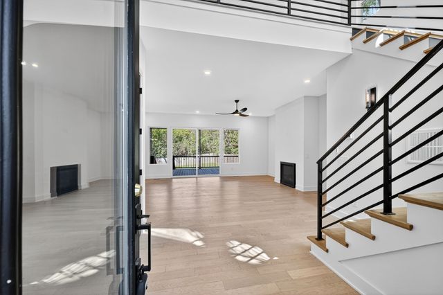 515 31st Ave, N, Nashville, TN 37209