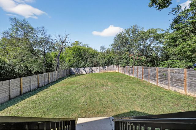 515 31st Ave, N, Nashville, TN 37209