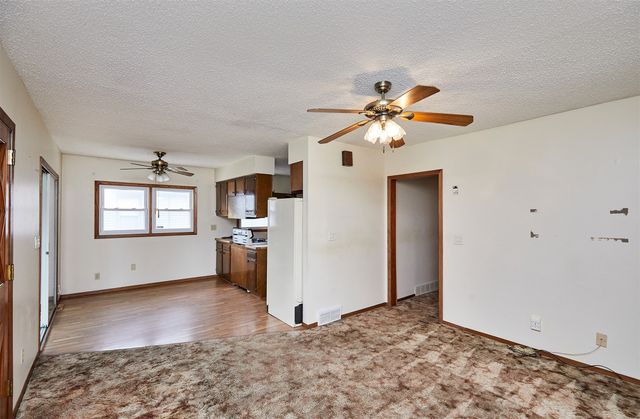 3502 Wright Street, Des Moines, IA 50316