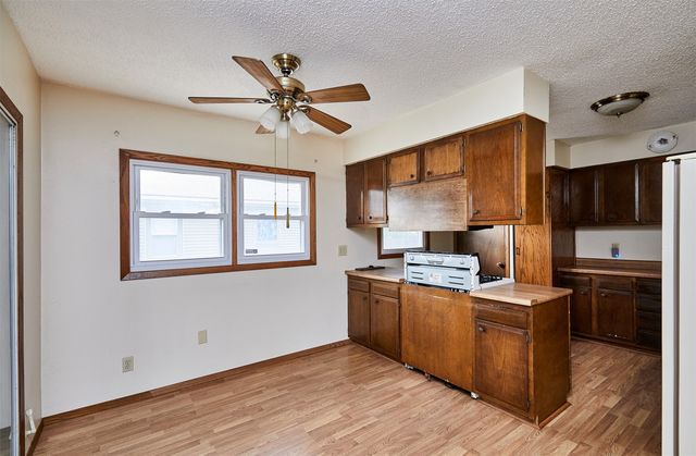 3502 Wright Street, Des Moines, IA 50316