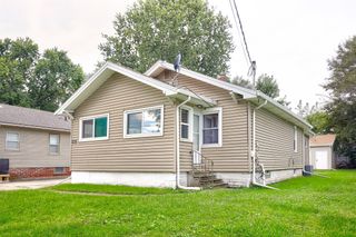 3502 Wright Street, Des Moines, IA 50316