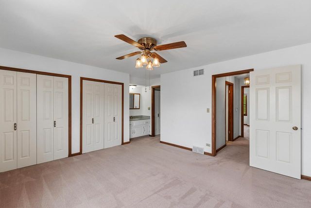 2005 Chateau COURT, Grafton, WI 53024