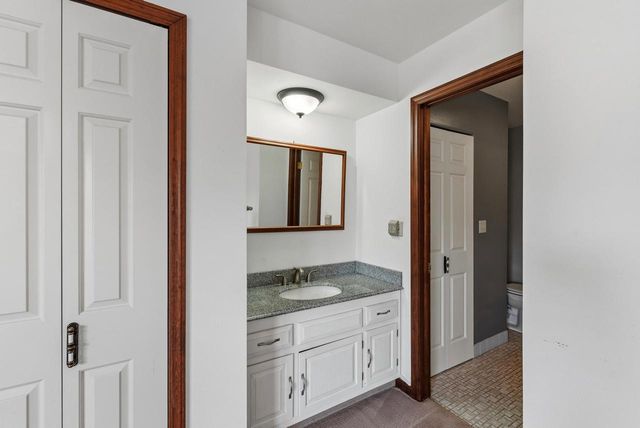 2005 Chateau COURT, Grafton, WI 53024