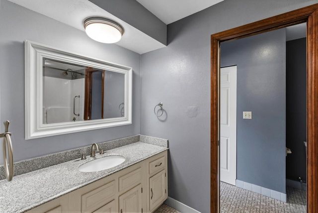 2005 Chateau COURT, Grafton, WI 53024