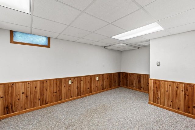 2005 Chateau COURT, Grafton, WI 53024