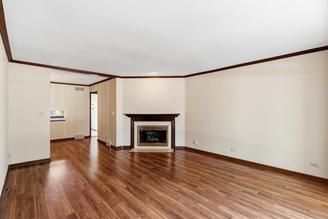 2005 Chateau COURT, Grafton, WI 53024