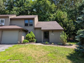 63 Thimbleberry Road, Malta, NY 12020
