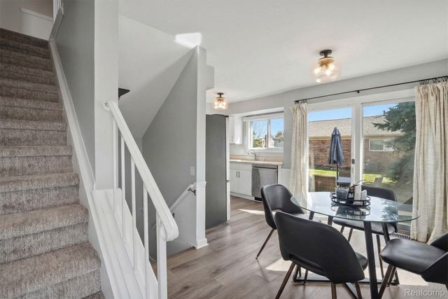 2717 Winthrop Court, Ann Arbor, MI 48104