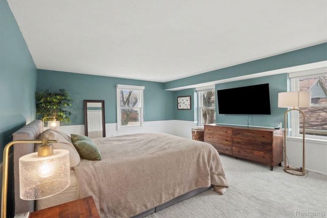 2717 Winthrop Court, Ann Arbor, MI 48104