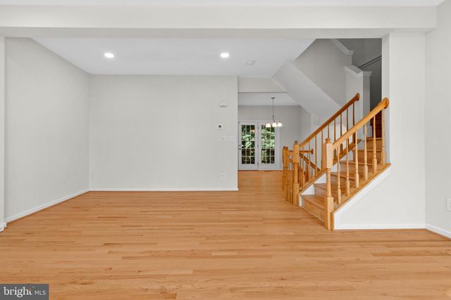 13653 SAINT JOHNS WOOD PL, Herndon, VA 20171