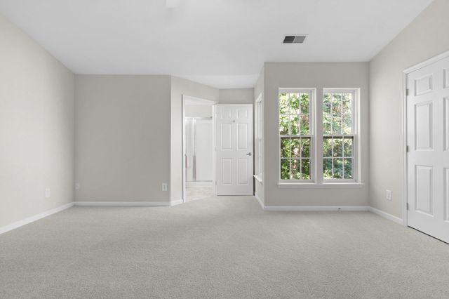 13653 SAINT JOHNS WOOD PL, Herndon, VA 20171