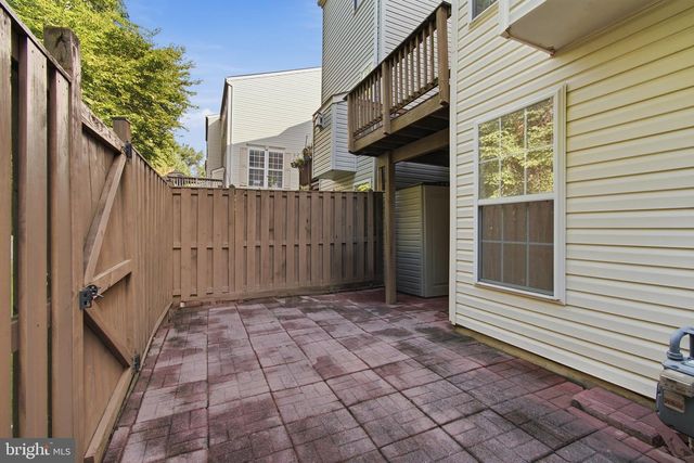 13653 SAINT JOHNS WOOD PL, Herndon, VA 20171