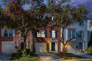 13653 SAINT JOHNS WOOD PL, Herndon, VA 20171