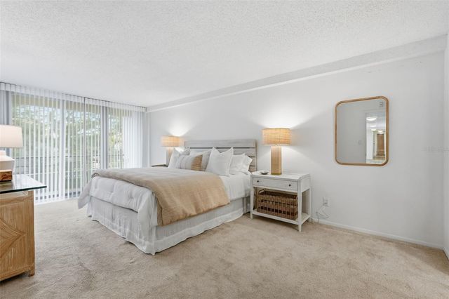 6415 MIDNIGHT PASS ROAD 211, Sarasota, FL 34242