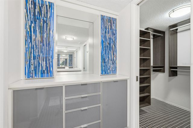 6415 MIDNIGHT PASS ROAD 211, Sarasota, FL 34242