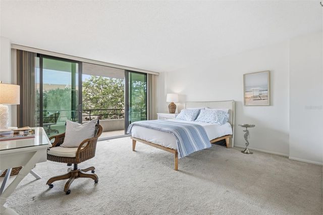 6415 MIDNIGHT PASS ROAD 211, Sarasota, FL 34242