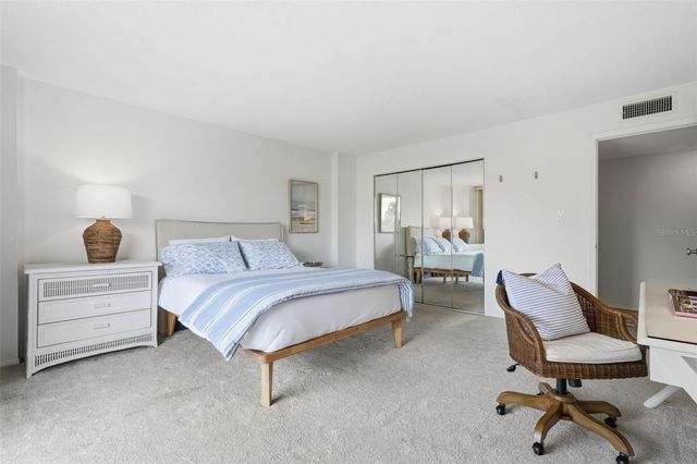 6415 MIDNIGHT PASS ROAD 211, Sarasota, FL 34242